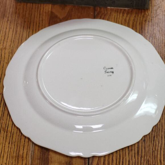 Vintage Crown Ivory Dinner plates, Fine China Floral Pattern - Sold Separately - Picture 5 of 10